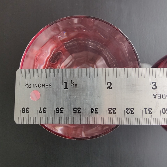 2 Pink 🩷 | 8 oz | Wine 🍷 Glasses - Picture 3 of 10